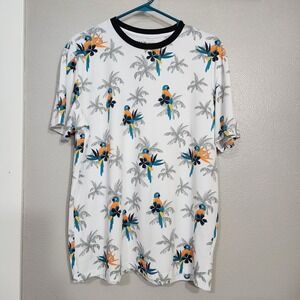 Free Planet T-Shirt Men's XL White‎ Parrots Animal All Over Print Casual Dad